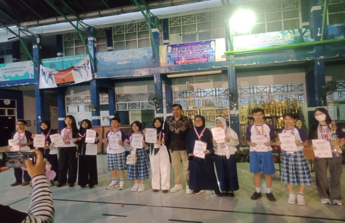 LOMBA BAHASA INGGRIS SMP NEGERI 6 MAKASSAR 